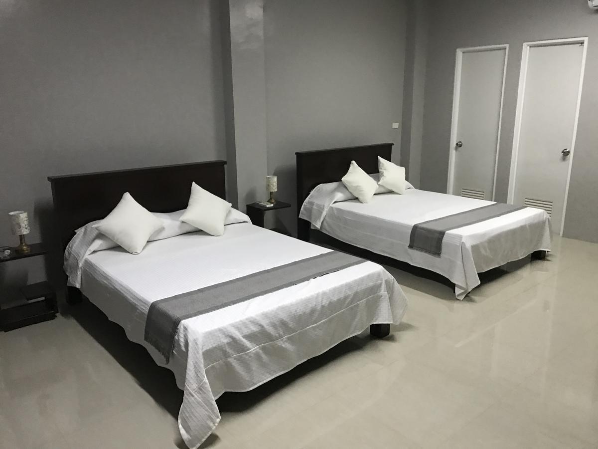 Reddoorz El Senor Jesus Apartelle Vigan Ilocos Hotel Bagian luar foto