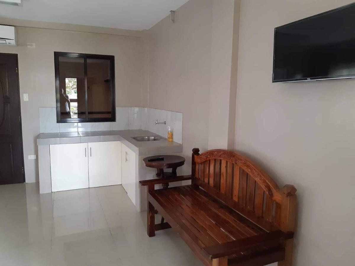 Reddoorz El Senor Jesus Apartelle Vigan Ilocos Hotel Bagian luar foto