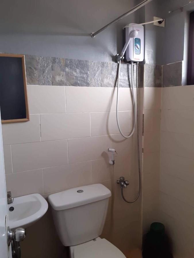Reddoorz El Senor Jesus Apartelle Vigan Ilocos Hotel Bagian luar foto