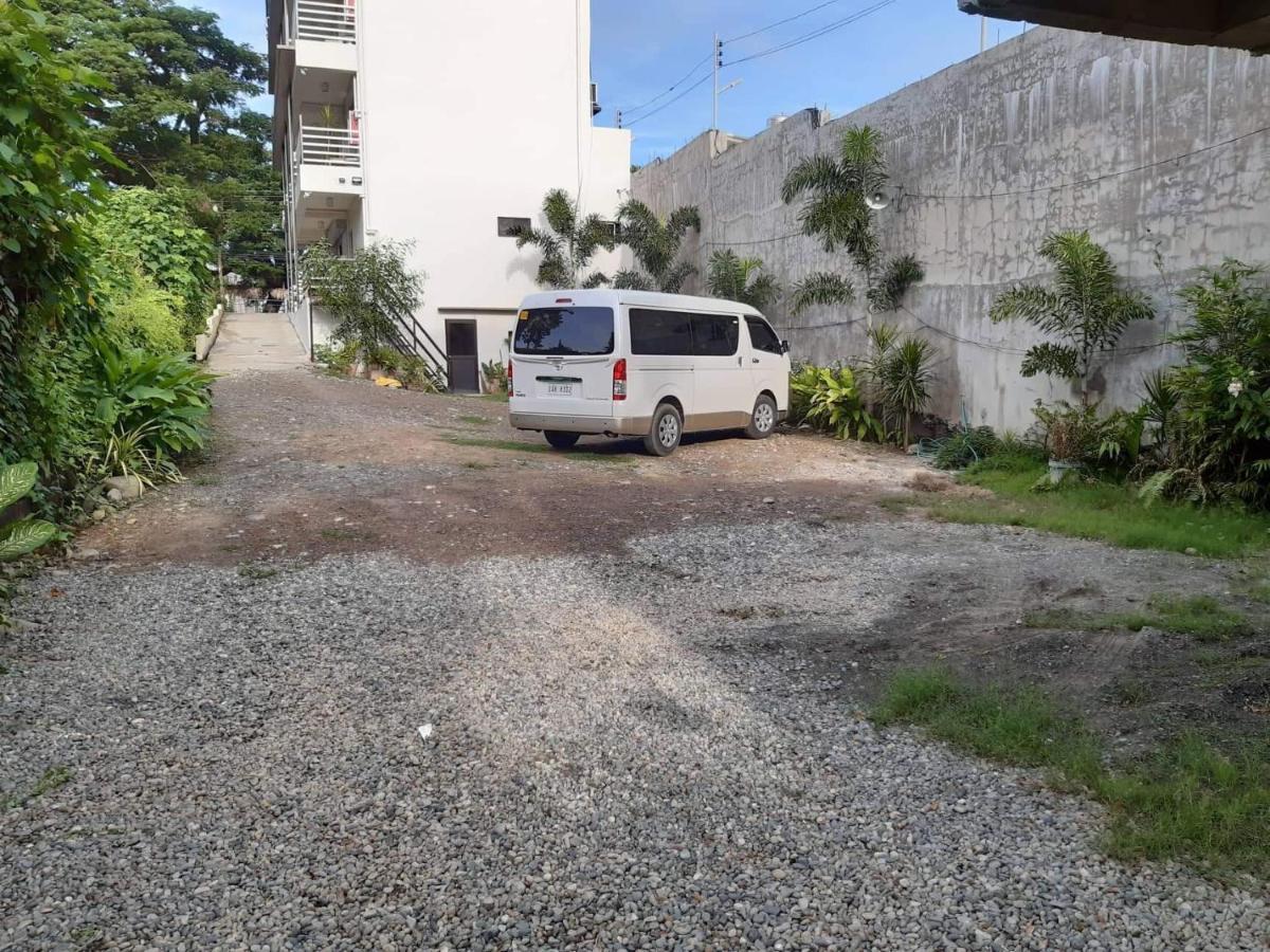 Reddoorz El Senor Jesus Apartelle Vigan Ilocos Hotel Bagian luar foto