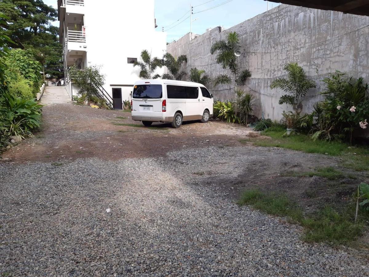 Reddoorz El Senor Jesus Apartelle Vigan Ilocos Hotel Bagian luar foto